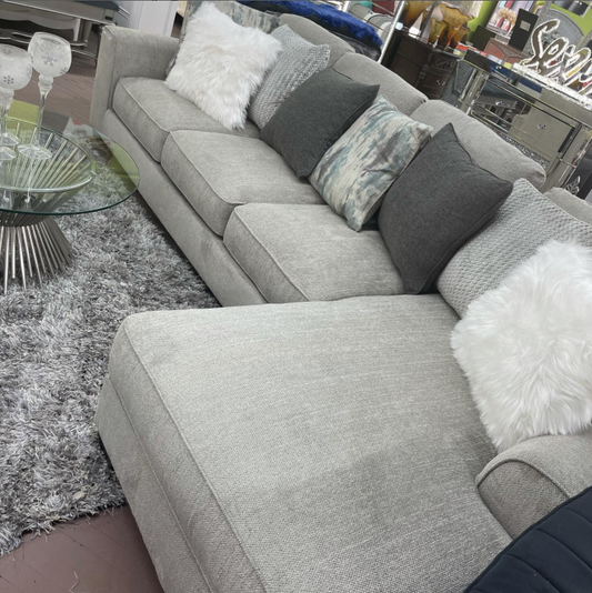 Ardsley Sectional with Chaise