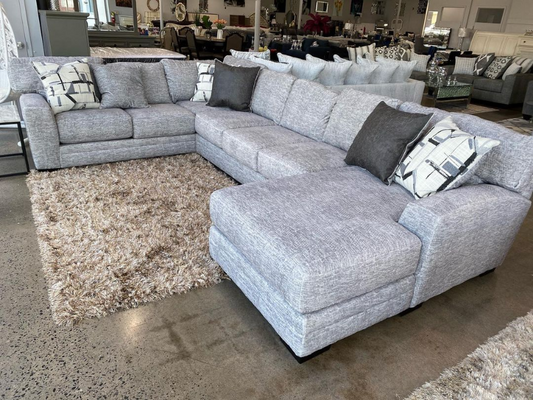 Zaftig Dove 3 PCs Sectional